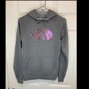 Women’s northface hoodie